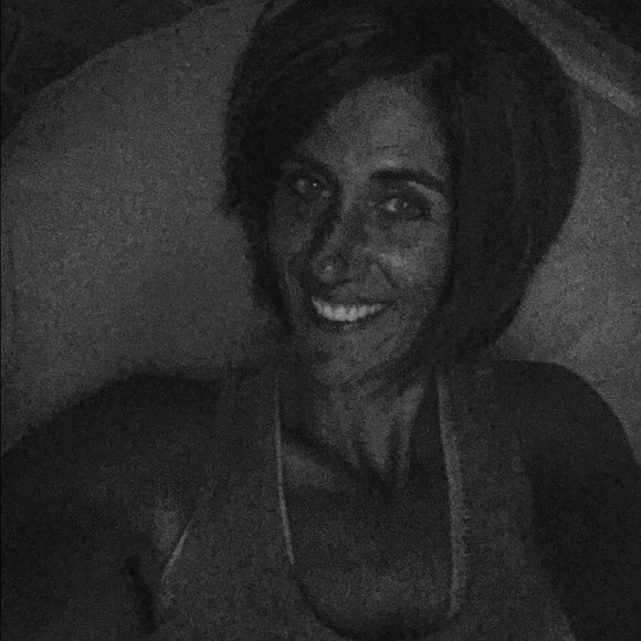 Profile Picture of Shirley Szatkowski (@shirleyhope) on Poshmark