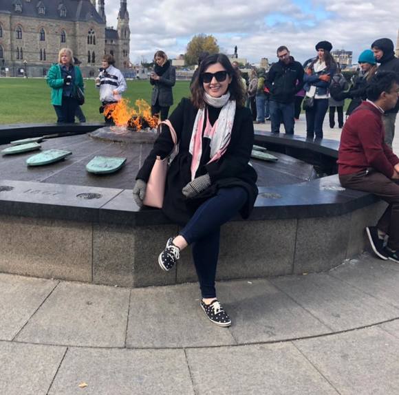 Profile Picture of Faye Hamidavi (@fayehamidavi) on Poshmark