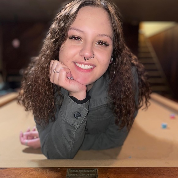 Abbey Disalvo - Poshmark Profile Picture of Abbey Disalvo (@abb5460) on Poshmark