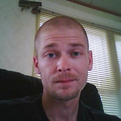 Profile Picture of Richard J. Slate (@guitarplaya420) on Twitter