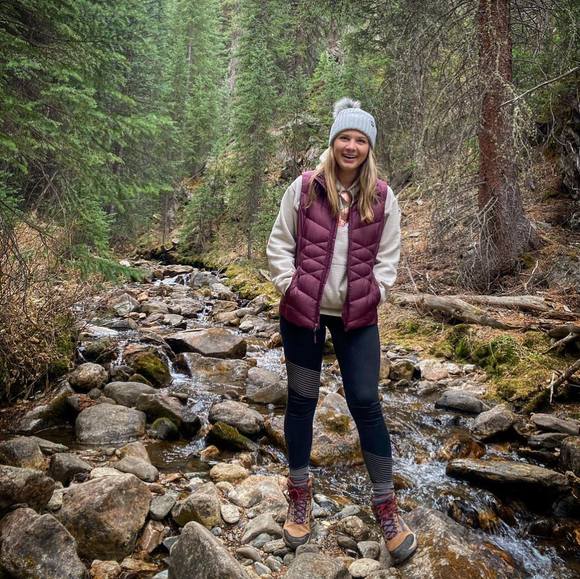 Profile Picture of Sarah Bonack (@sarahbonack) on Poshmark