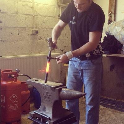 Profile Picture of James Scammell (@ElmwayStud) on Twitter