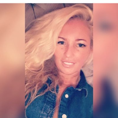 Profile Picture of Paula Quick (@missq26711) on Twitter