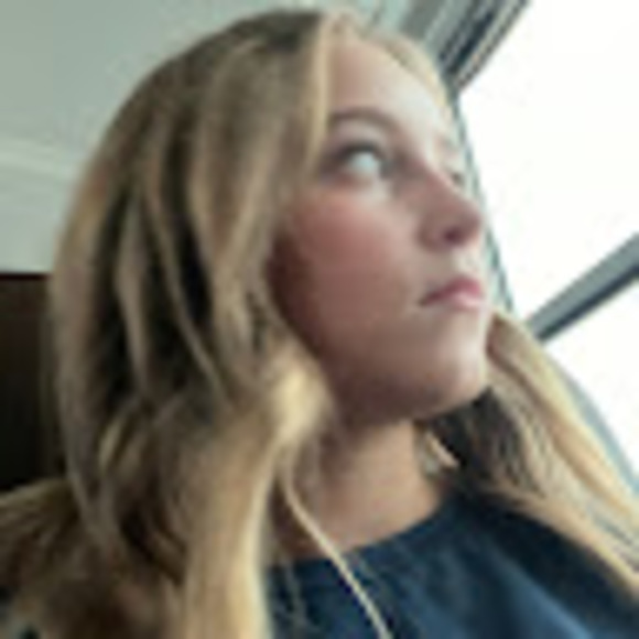 Profile Picture of Madison Staker (@madisonstaker) on Poshmark