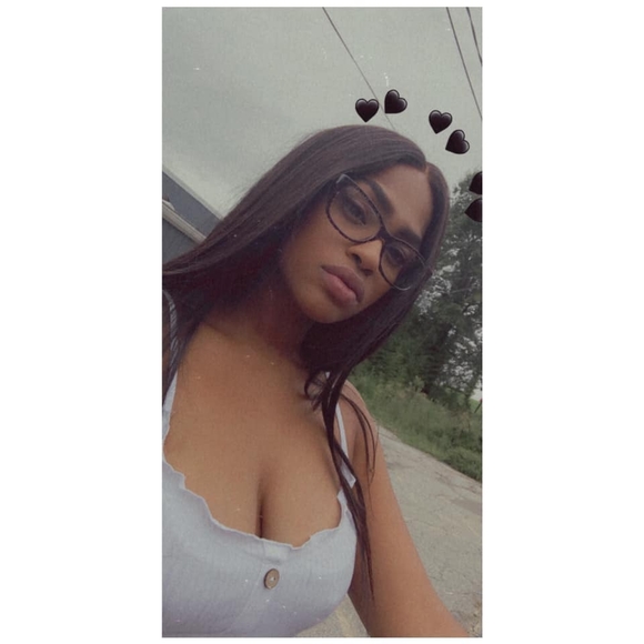 India Watson - Poshmark Profile Picture of India Watson (@indybaby20) on Poshmark