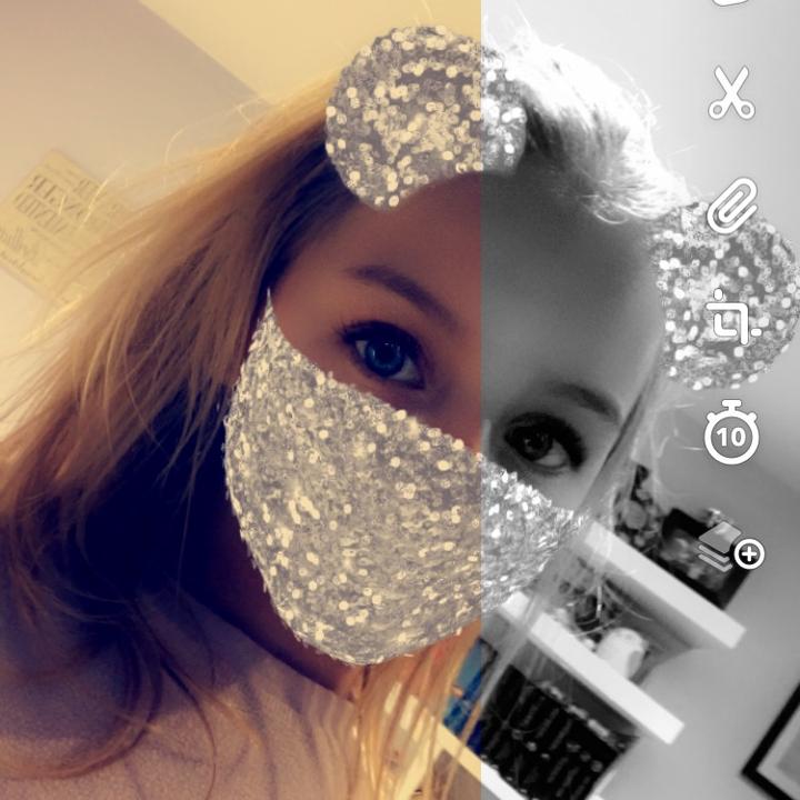 Ellie dickinson - Tiktok Profile Picture of Ellie dickinson (@jodyhodge45) on Tiktok