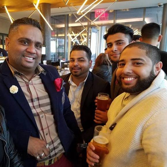 Profile Picture of Yatin Patel (@allobove) on Poshmark
