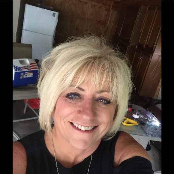 Profile Picture of Marianne Kocak (@mariko57) on Poshmark