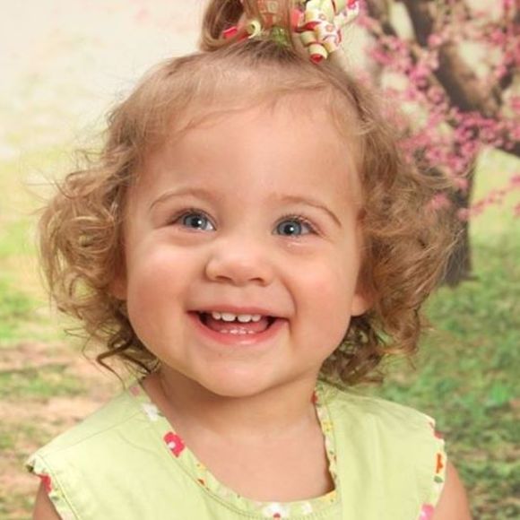 Profile Picture of Stephanie Lefeber weidig (@bueggy1) on Poshmark