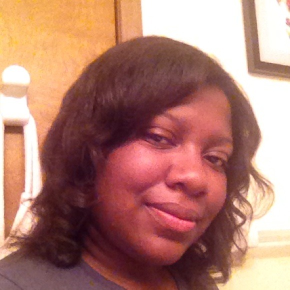 Profile Picture of Janee Pettijohn (@missbias18) on Poshmark