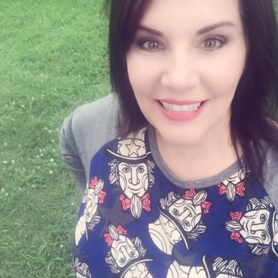 Profile Picture of Lisa Massingill (@lularoelisamass) on Twitter