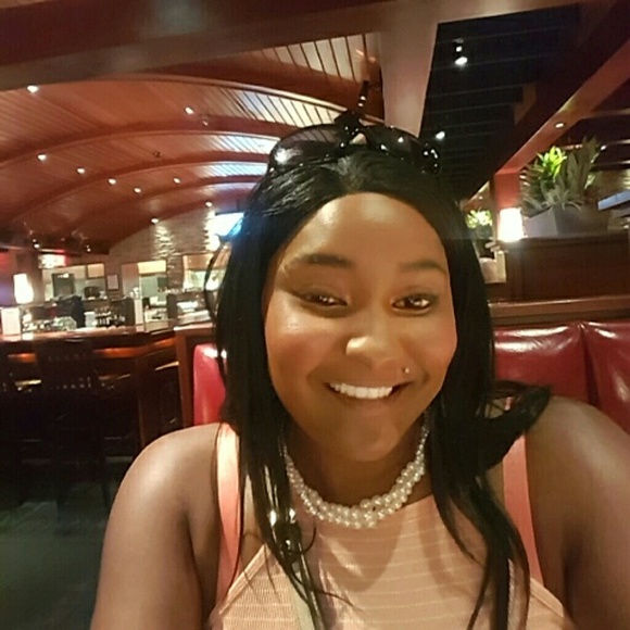 Shanice Parker - Poshmark Profile Picture of Shanice Parker (@shanice0) on Poshmark