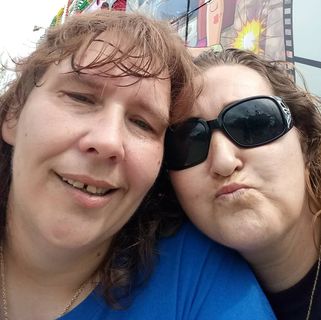 Crystal Olson - Facebook Profile Picture of Crystal Olson (@crystal.olson.9461) on Facebook