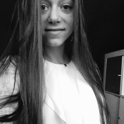 Profile Picture of Justine (@JusCottignies) on Twitter