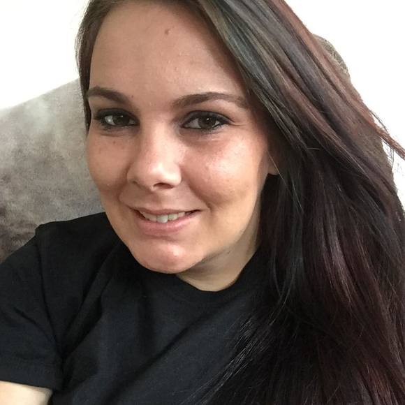 Profile Picture of Karlee Segler (@kseg15) on Poshmark