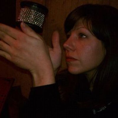 Profile Picture of Valerie Zolecki (@vzolecki) on Twitter