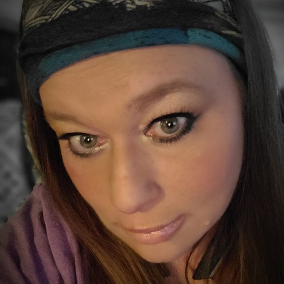 Profile Picture of Shalimar Miller (@shamiller37) on Poshmark