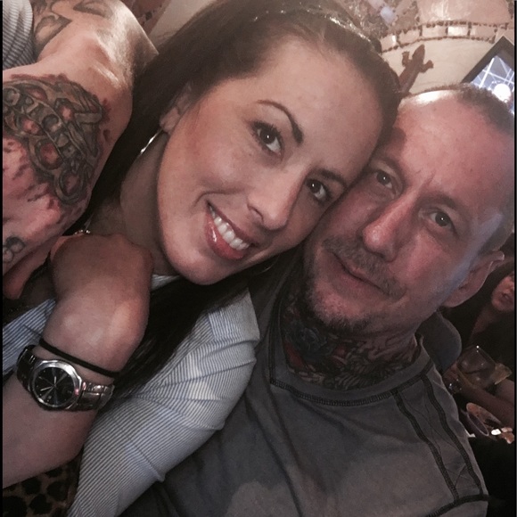 Profile Picture of Bree Gonzales (@justsellnstuff) on Poshmark