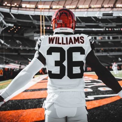 Profile Picture of Shawn  Williams (@36SLY36) on Twitter