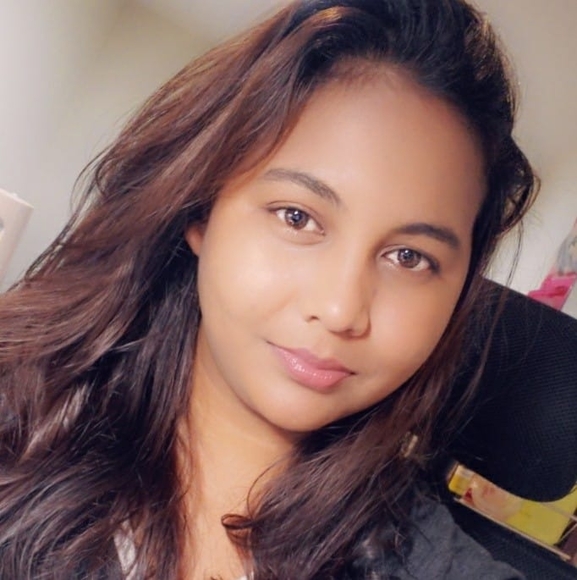 Profile Picture of Nadika Latchmansingh (@nadika01) on Poshmark