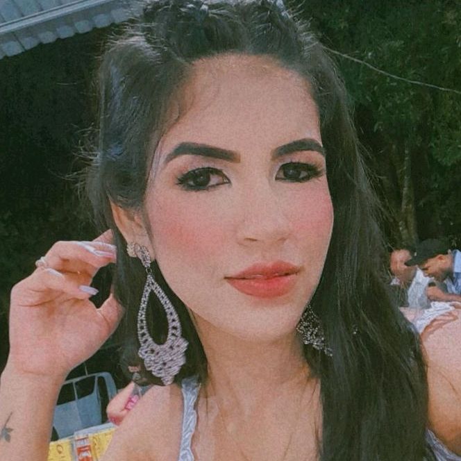 Profile Picture of LorraineC (@loohcristinee) on Tiktok