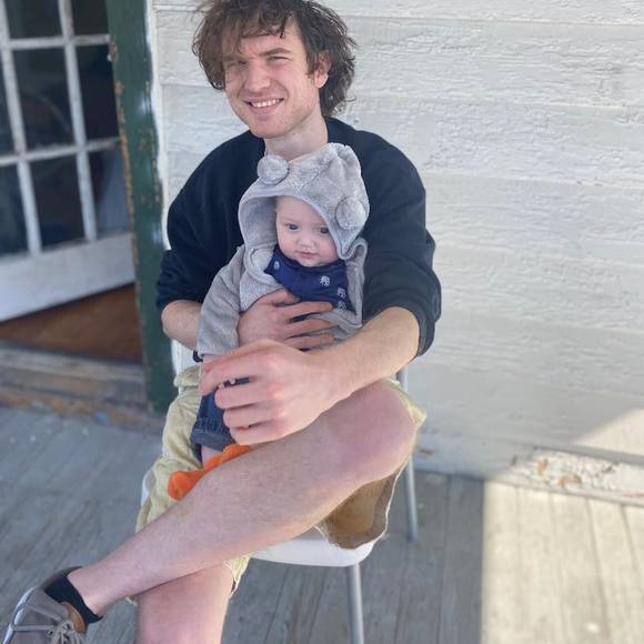 Profile Picture of Ian Gibbons (@iangibbons95) on Poshmark