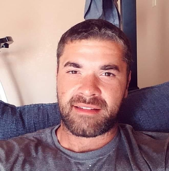 Profile Picture of James Baboo (@jamesbaboo) on Poshmark