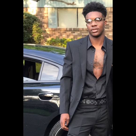 Profile Picture of Spidell Thomas (@wantrell) on Poshmark