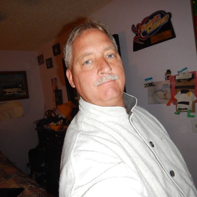 Profile Picture of Erik Jacob Maynard (@erikjmay67) on Twitter