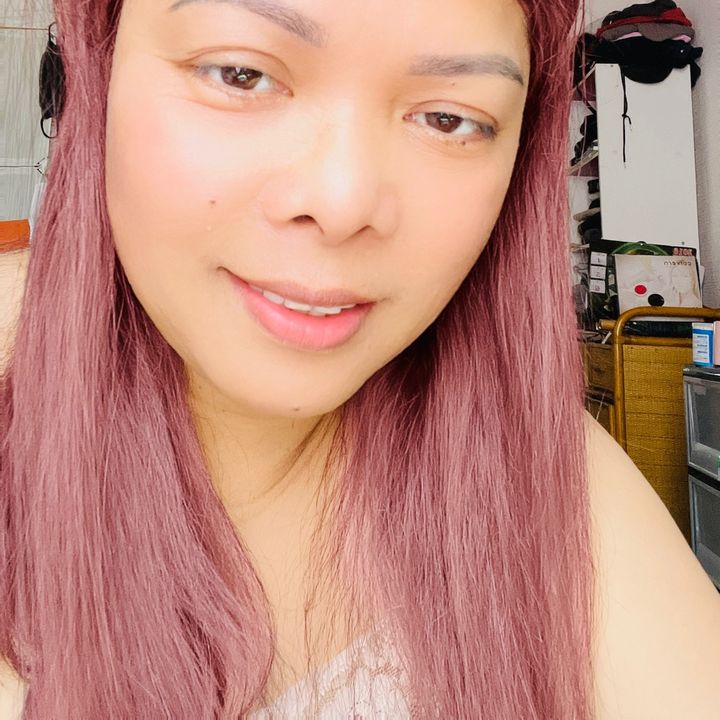 Profile Picture of Lorna (@@lornadacapio) on Tiktok