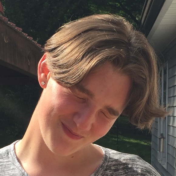 Profile Picture of Parker Offill (@parker_dadude) on Poshmark