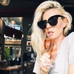 Profile Picture of Whitney Benjamin (@mdrnmnx) on Instagram