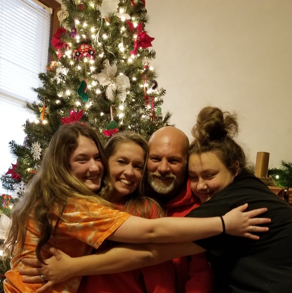 Profile Picture of Daneen Mayhue (@dmayhue74) on Poshmark