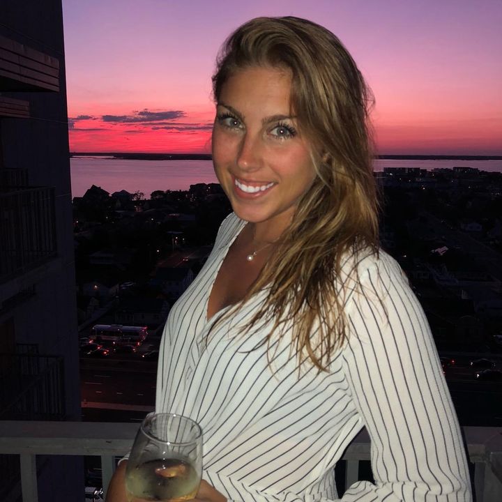 Profile Picture of Lindsey W (@lindseywester) on Tiktok