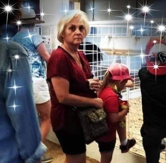 Profile Picture of Cindy Scott (@cindyjane6122) on Poshmark