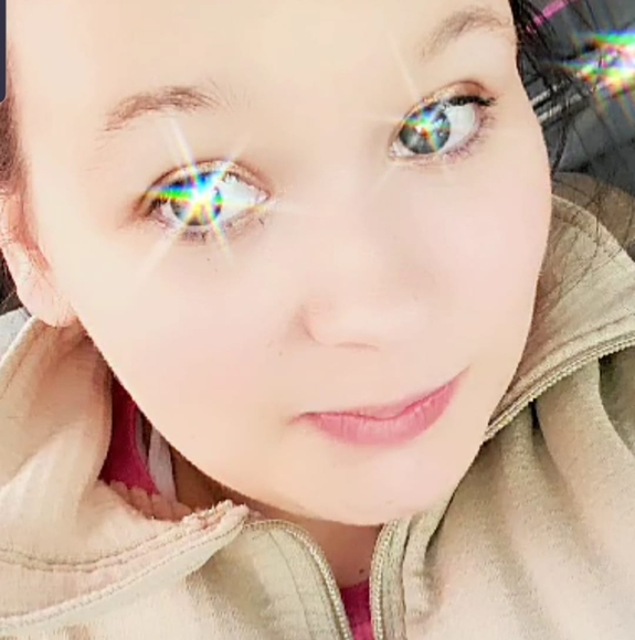 Profile Picture of Autumn Beebe (@johnswife14) on Poshmark