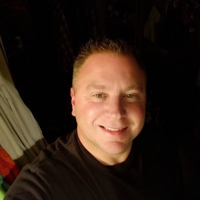 Profile Picture of James B Eaves (@boku68) on Twitter