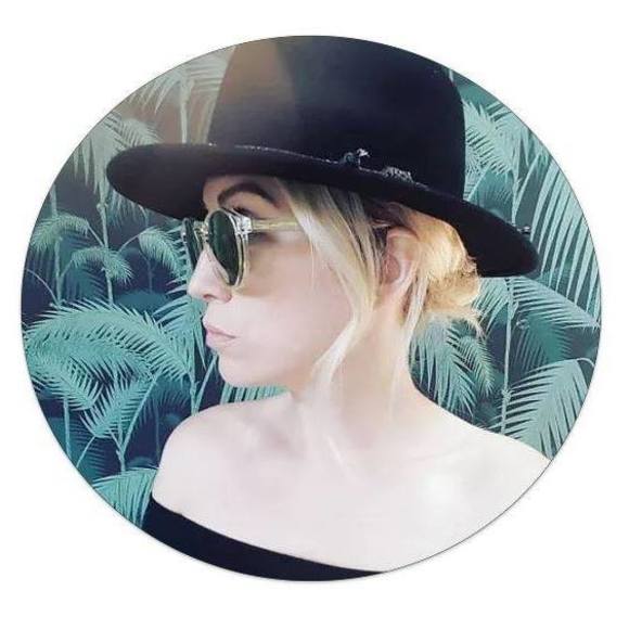Profile Picture of Kaitlin Gladen (@krgladen) on Poshmark