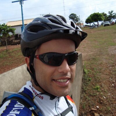 Profile Picture of Daniel Espinola (@danielespinola) on Twitter