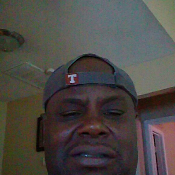Profile Picture of Ira Singleton (@isingleton) on Poshmark