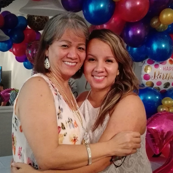 Profile Picture of Lila Polania jimenez (@lilahenao) on Poshmark