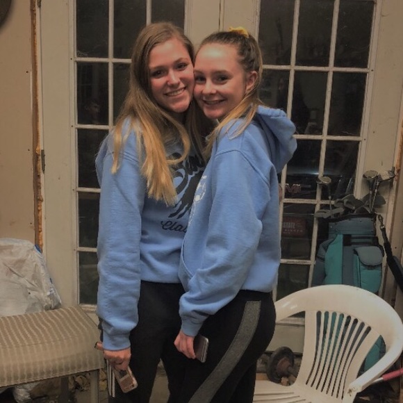 Profile Picture of Emmalee Gradler (@emmaleegradler) on Poshmark