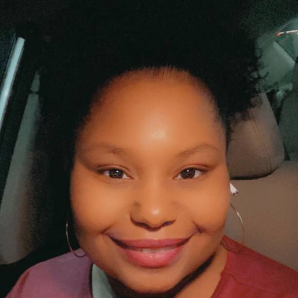 Profile Picture of Clarissabosslady Duncan (@mondrell) on Poshmark