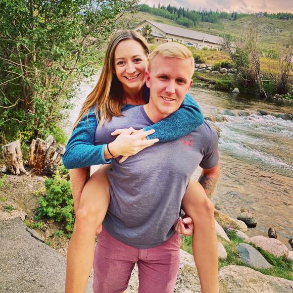Profile Picture of Chandelle Dinger (@chaney838) on Poshmark