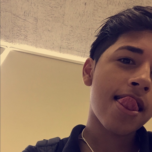 Profile Picture of Leonardo Serrano (@leo100151) on Poshmark