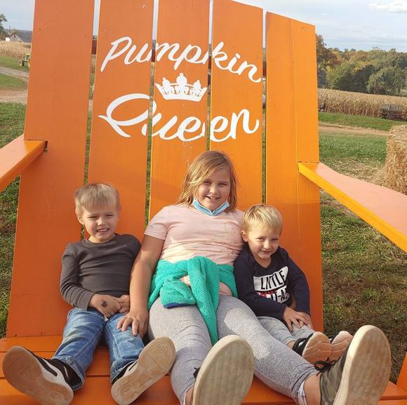 Profile Picture of John Solovey (@johnsolovey) on Poshmark