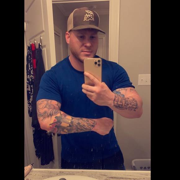 Profile Picture of Chase Boitnott (@chaseboitnott) on Poshmark