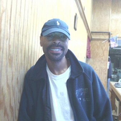 Profile Picture of Aaron Warren (@aaronwarren48) on Twitter
