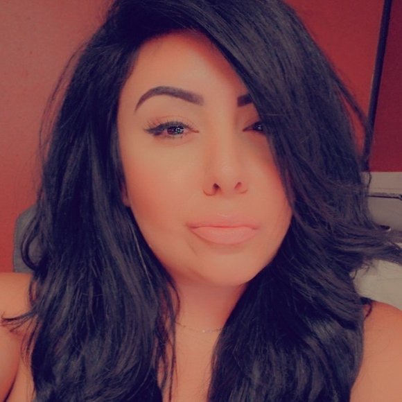 Profile Picture of Ruby Prieto (@rubyprieto) on Poshmark