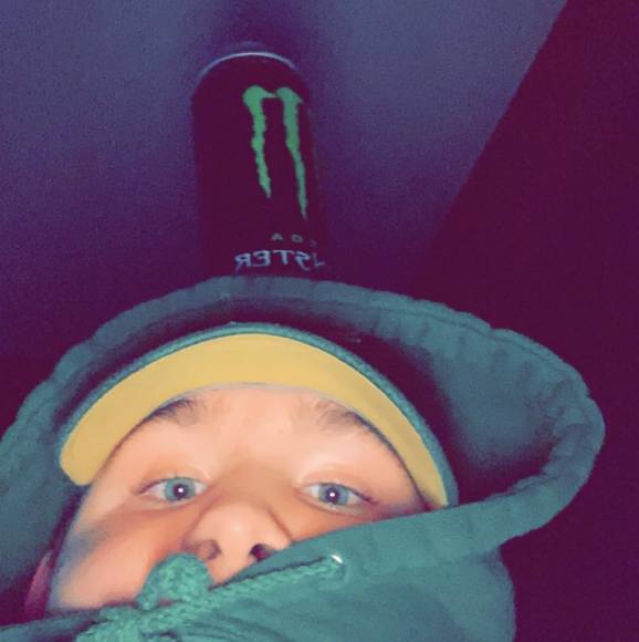 Profile Picture of Adam Teubert (@nikkitbrt) on Poshmark